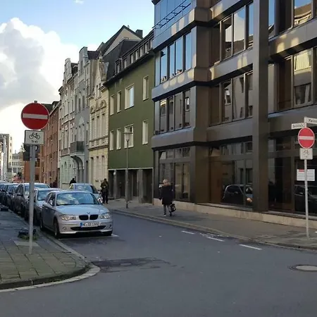 Central City Villa ניאוס