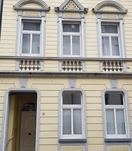 Central City Villa Apartment *